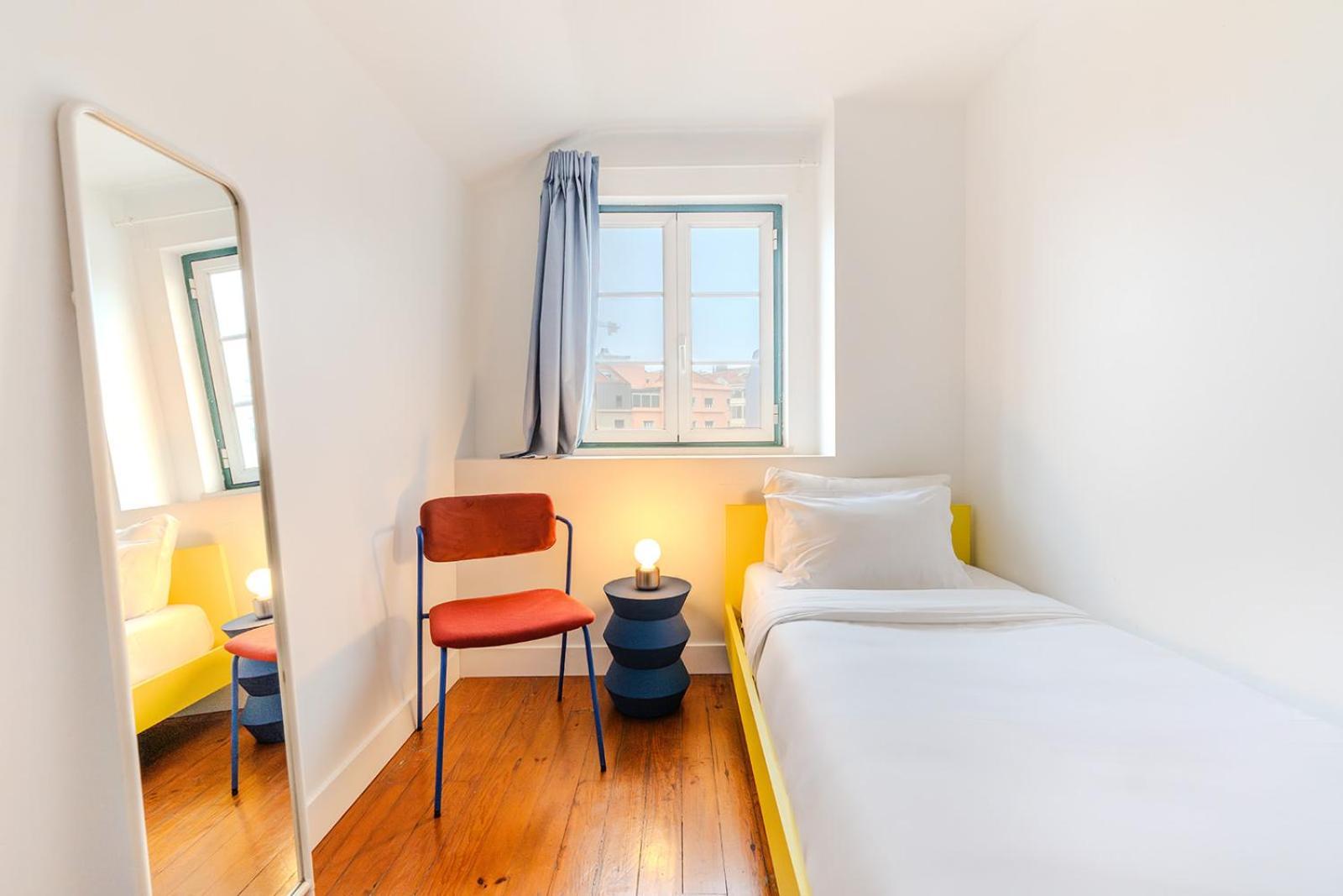 Saturdays Hostel Lisbon Exterior photo